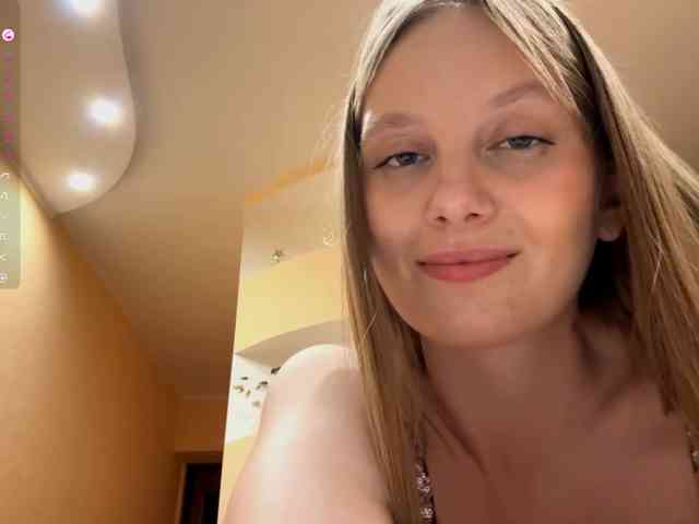 MarietteWei webcam