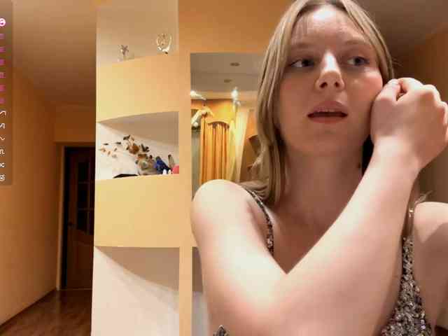 MarietteWei webcam