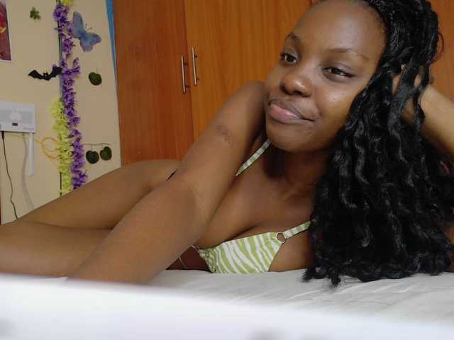 Sexxy-Tam live cam on BongaCams