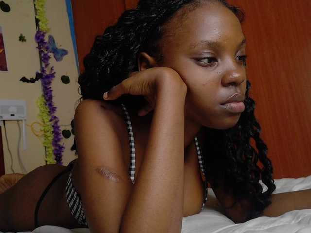Sexxy-Tam live cam on BongaCams