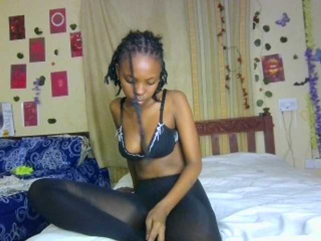 Sexxy-Tam live cam on BongaCams