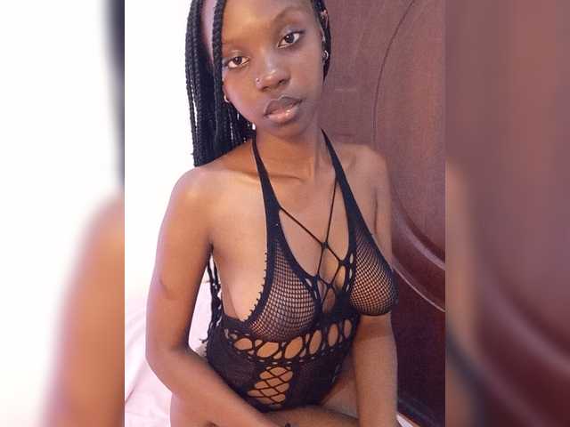 Sexxy-Tam live cam on BongaCams