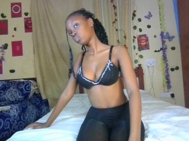 Sexxy-Tam live cam on BongaCams