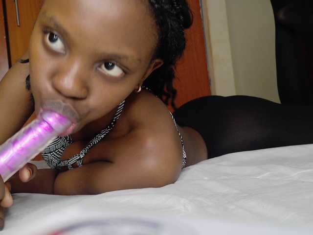 Sexxy-Tam live cam on BongaCams
