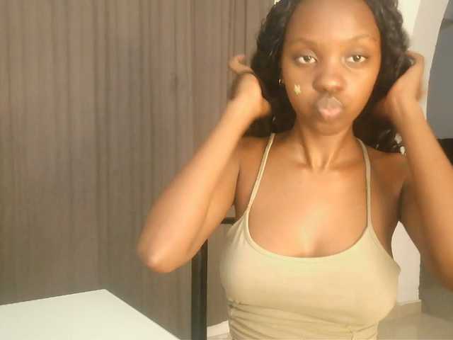 Sexxy-Tam live cam on BongaCams