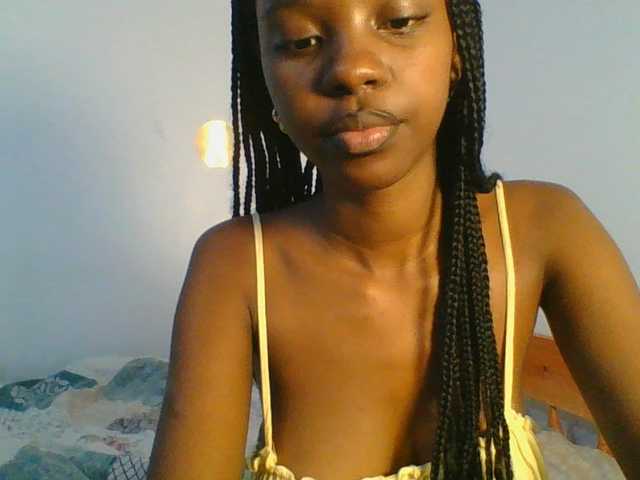 Sexxy-Tam live cam on BongaCams