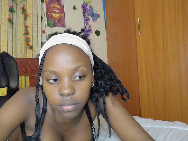 Sexxy-Tam live cam on BongaCams