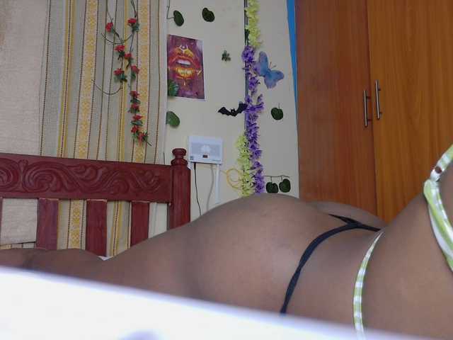 Sexxy-Tam live cam on BongaCams