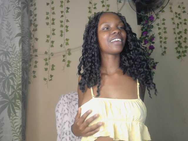 Sexxy-Tam live cam on BongaCams