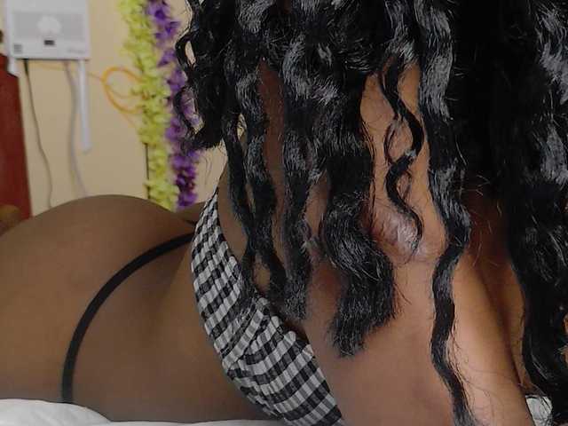 Sexxy-Tam live cam on BongaCams