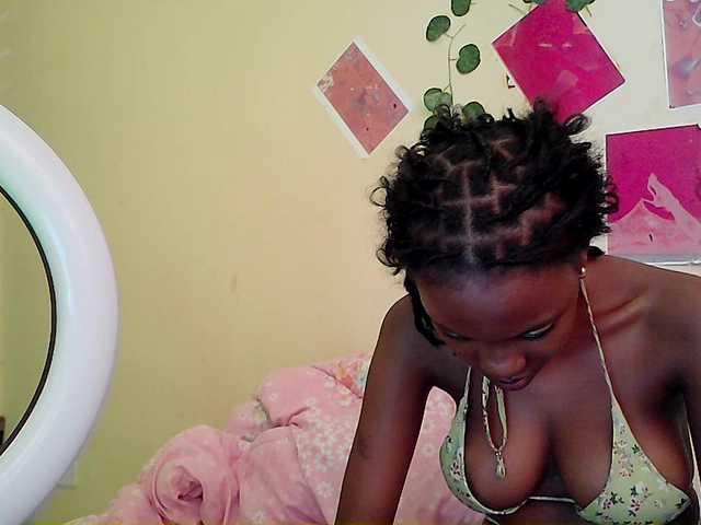 Sexxy-Tam live cam on BongaCams