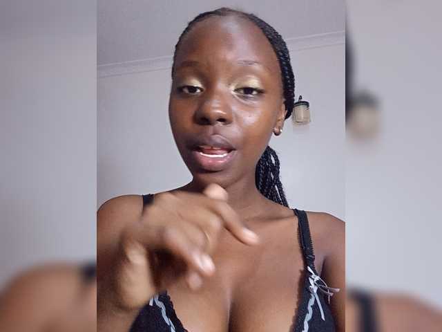 Sexxy-Tam live cam on BongaCams