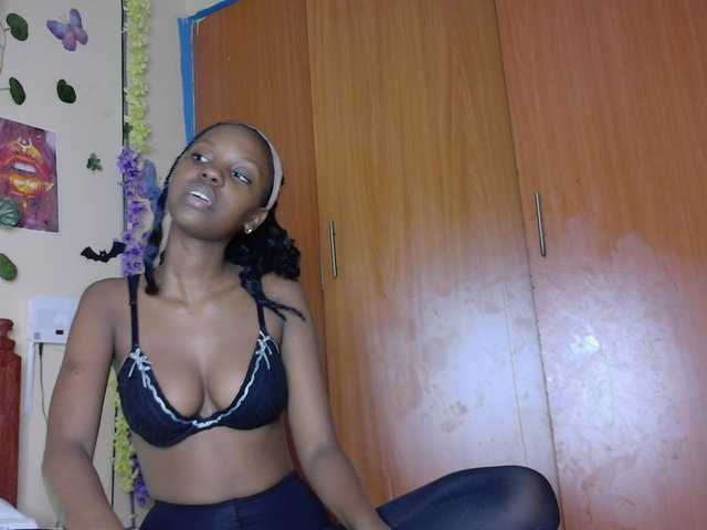 Sexxy-Tam live cam on BongaCams