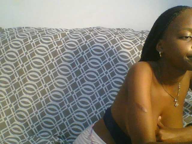 Sexxy-Tam live cam on BongaCams