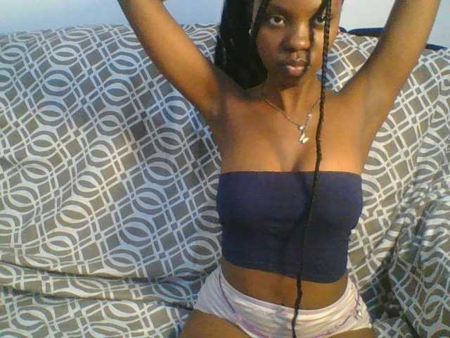 Sexxy-Tam live cam on BongaCams