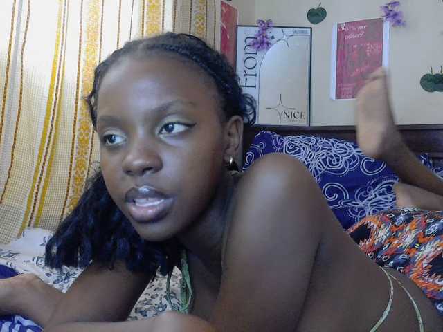 Sexxy-Tam live cam on BongaCams