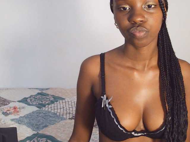 Sexxy-Tam live cam on BongaCams