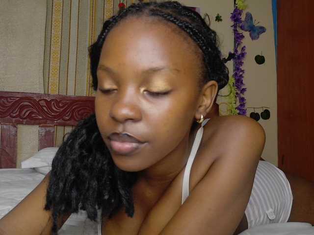 Sexxy-Tam live cam on BongaCams