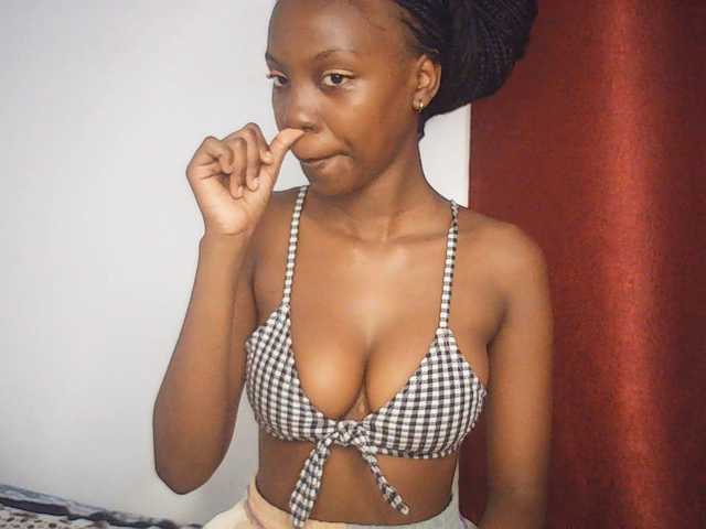 Sexxy-Tam live cam on BongaCams