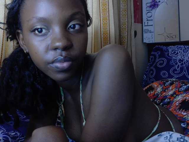 Sexxy-Tam live cam on BongaCams