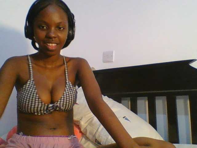 Sexxy-Tam live cam on BongaCams