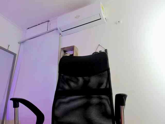 AithanaQueen Sex Cam Show