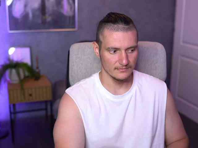 AlexWildeX Live Webcam on BongaCams