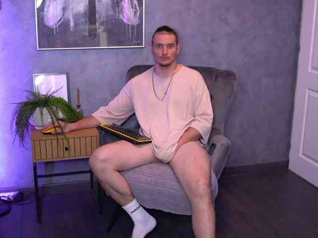 AlexWildeX Sex Cam Show