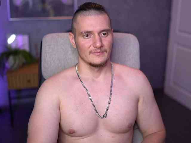 AlexWildeX Sex Cam Show