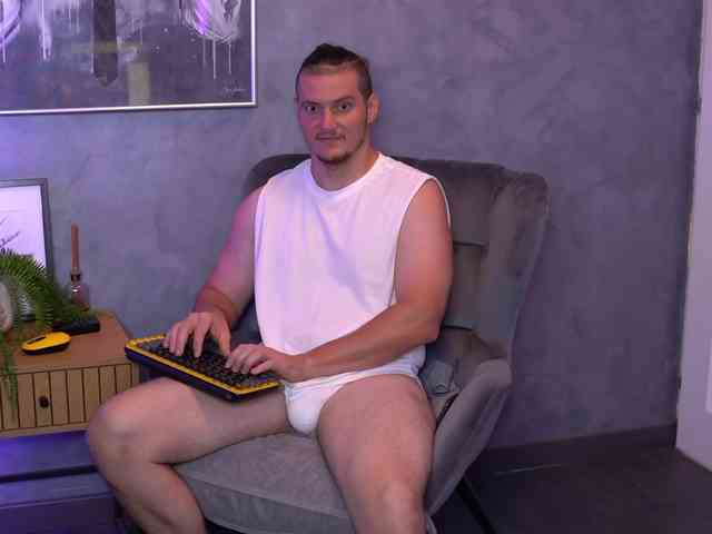 AlexWildeX Live Webcam on BongaCams