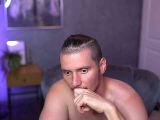 AlexWildeX Live Webcam on BongaCams