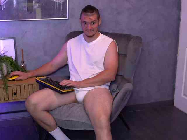 AlexWildeX Live Webcam on BongaCams