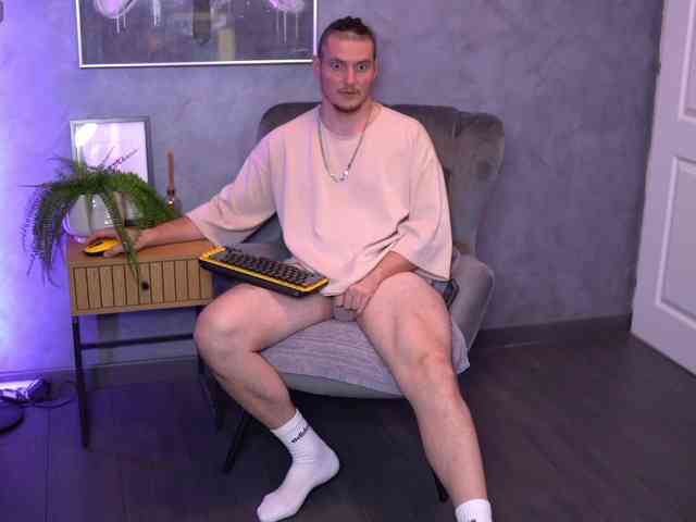AlexWildeX Sex Cam Show