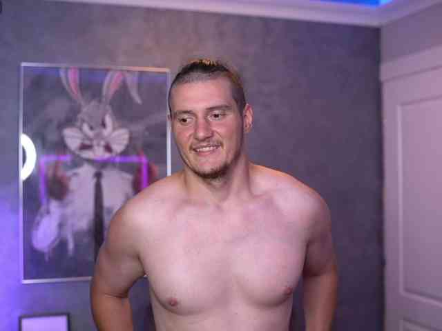 AlexWildeX Live Webcam on BongaCams