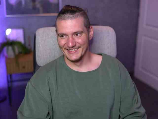 AlexWildeX Live Webcam on BongaCams