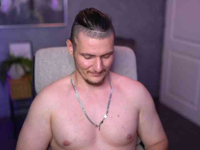 AlexWildeX Sex Cam Show