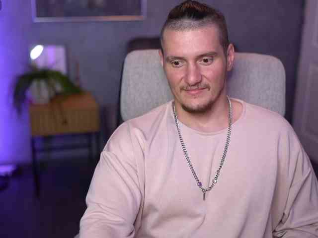 AlexWildeX Sex Cam Show