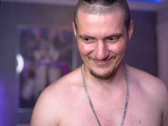 AlexWildeX Sex Cam Show