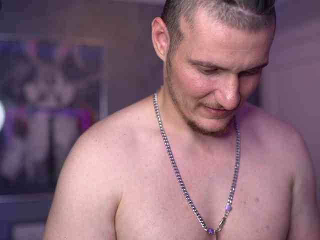 AlexWildeX Sex Cam Show
