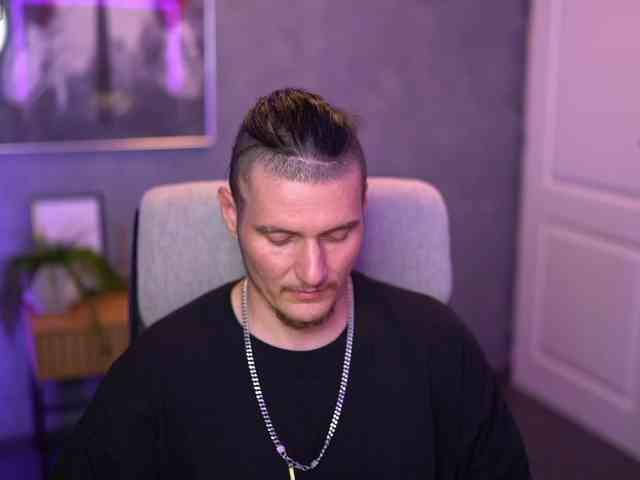 AlexWildeX Sex Cam Show