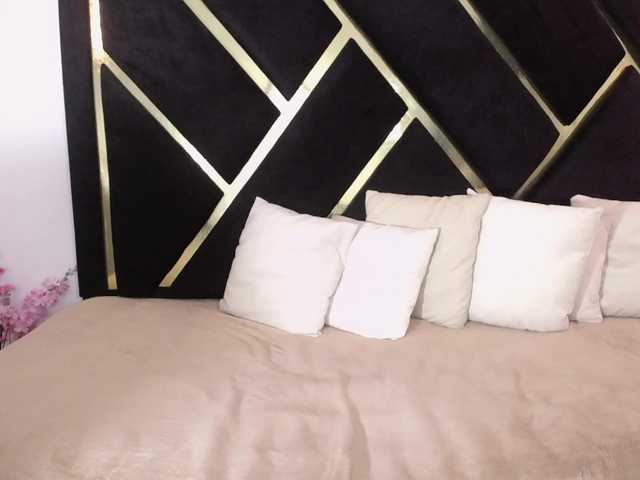 Zaara-Black live cam on BongaCams