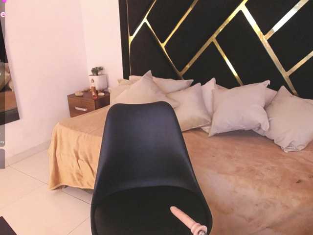 Zaara-Black