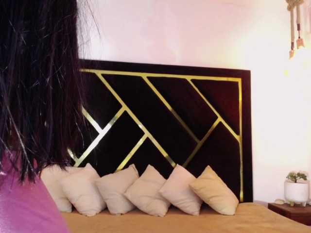 Zaara-Black live cam on BongaCams