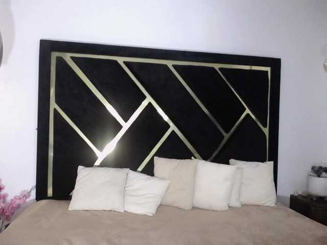 Zaara-Black