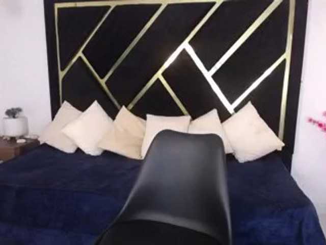 Zaara-Black