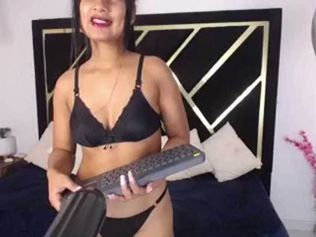 Zaara-Black