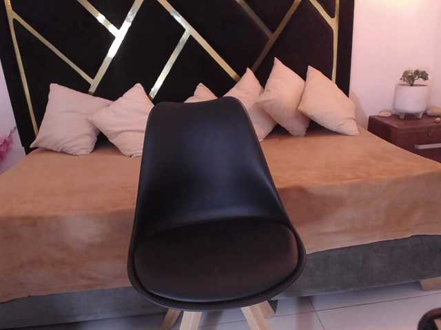 Zaara-Black