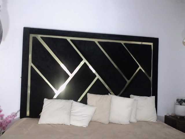 Zaara-Black