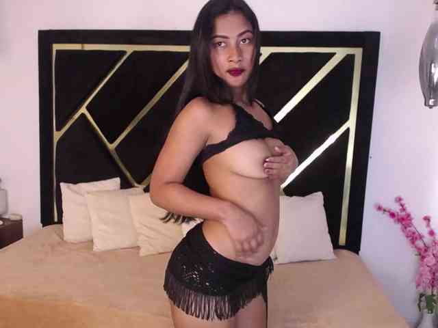 Zaara-Black