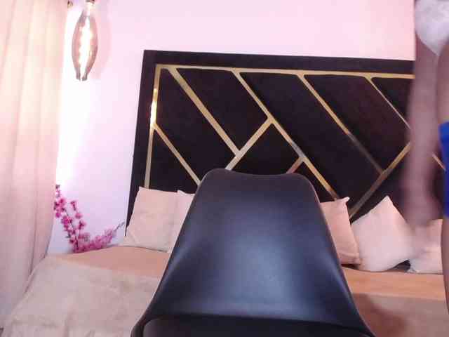 Zaara-Black